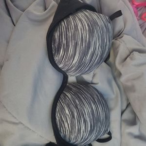 Victoria secret bombshell bra with adjustable straps